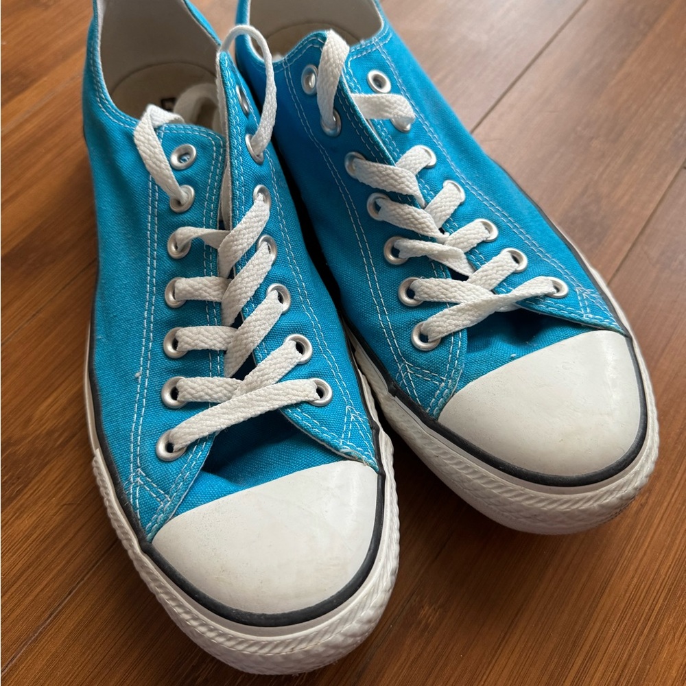 Converse All Stars turquoise low top sneakers
